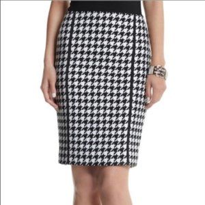 White House Black Market Houndstooth Pencil Skirt